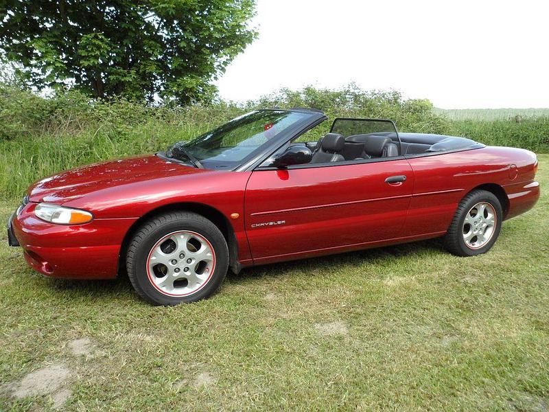 Gebraucht Chrysler Stratus 131 PS (96 kW) 2000 Rot Cabrio