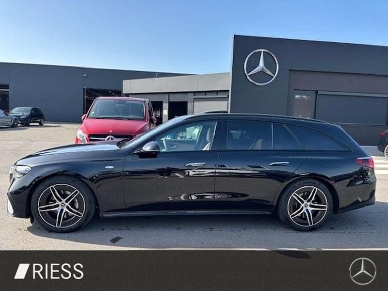 Gebraucht Mercedes E300 AMG 313 PS (230 kW) 2025 Metalliclack obsidianschwarz Kombi