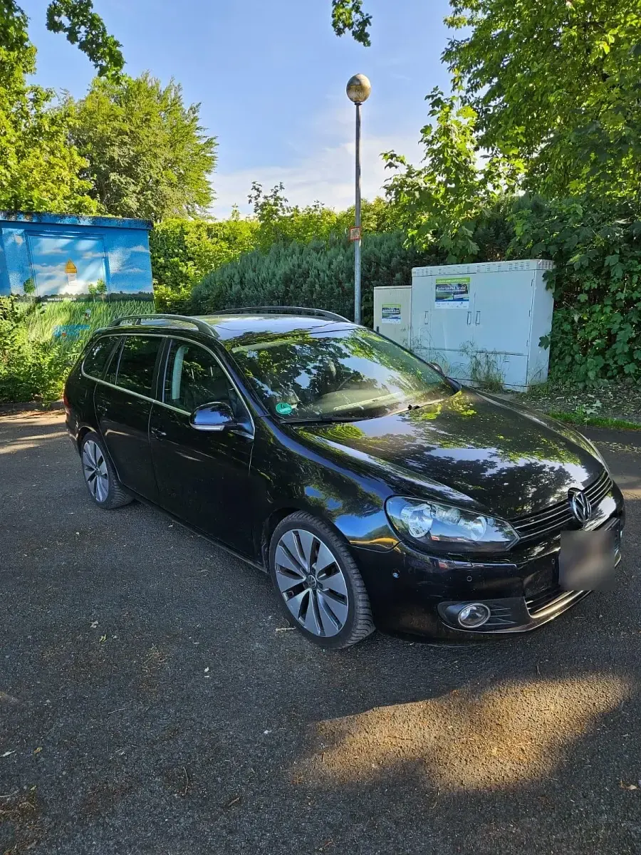 Gebraucht VW Golf VI 140 PS (102 kW) 2010 Schwarz Kleinwagen