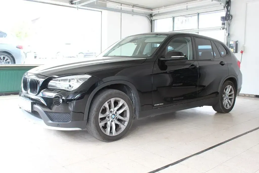 Gebraucht BMW X1 143 PS (105 kW) 2015 Schwarz SUV