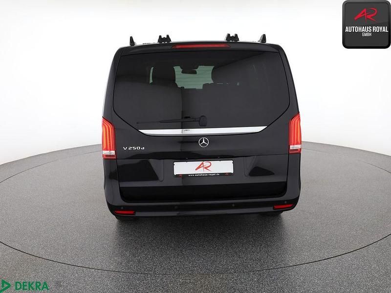 Gebraucht Mercedes V250 190 PS (139 kW) 2021 Obsidianschwarz Van / Kleinbus