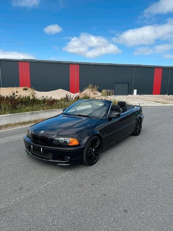Schwarz Gebraucht 2000 BMW 323 Cabriolet Cabrio | 2.900 € - Bild 1/4