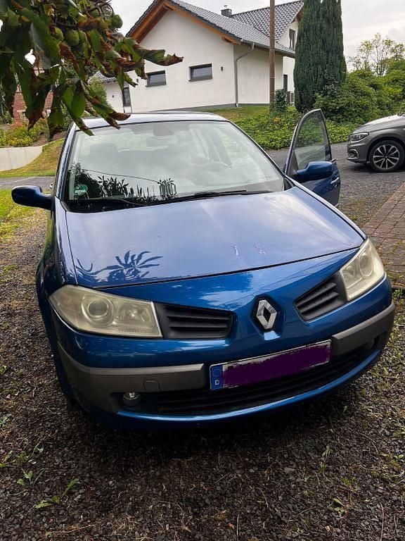 Blau Gebraucht 2007 Renault Mégane II Limousine | 1.200 € (Superpreis) - Bild 1/4