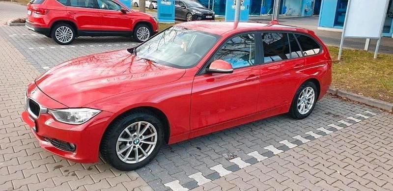 Gebraucht BMW 318 143 PS (105 kW) 2014 Rot Kombi