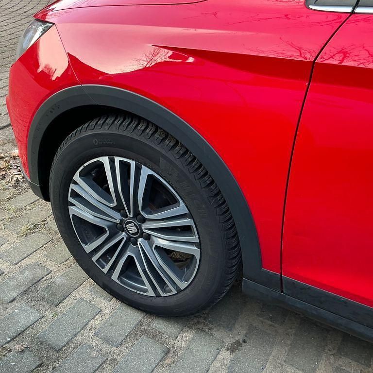 Gebraucht Seat Arona XCELLENCE 90 PS (66 kW) 2020 Rot SUV