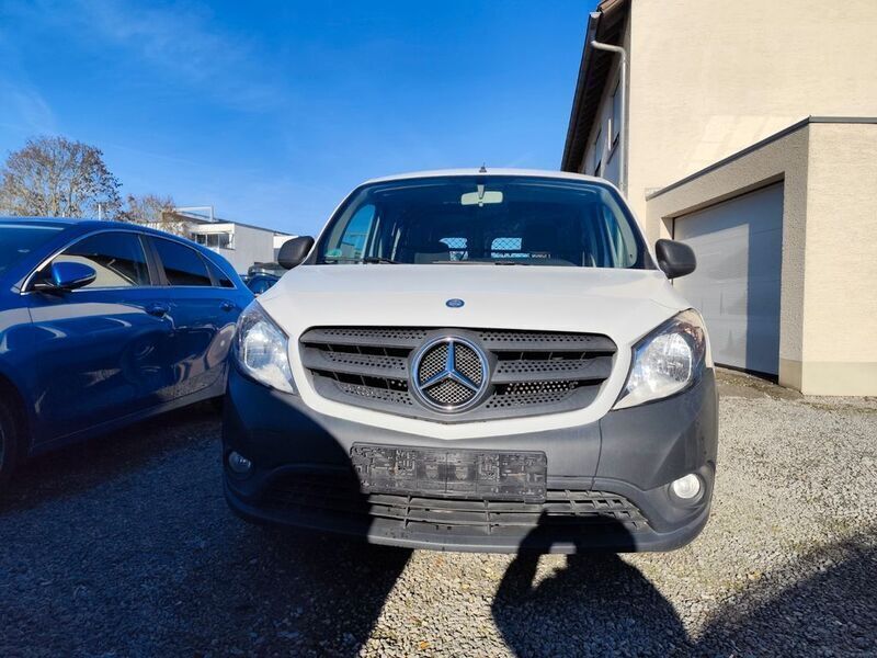 Gebraucht Mercedes Citan 112 114 PS (83 kW) 2017 Weiß Van / Kleinbus