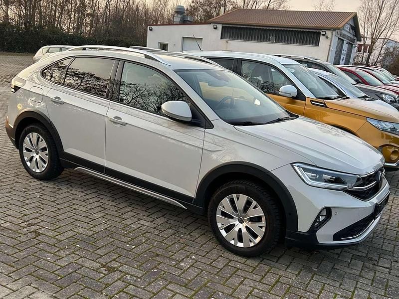 Gebraucht VW Taigo Style 150 PS (110 kW) 2023 Ascotgrau SUV
