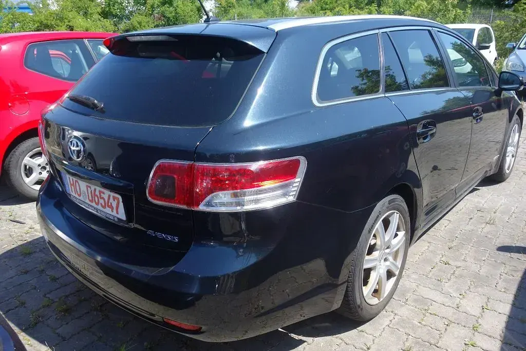 Gebraucht Toyota Avensis Edition 150 PS (110 kW) 2011 Schwarz Kombi