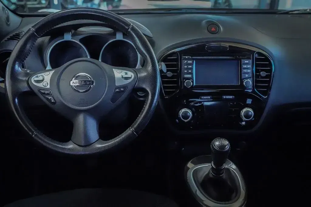 Second-hand Nissan Juke N-Connecta 116 CP (85 kW) 2016 Negru SUV