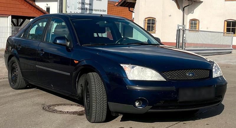 Gebraucht Ford Mondeo 110 PS (80 kW) 2001 Blau Limousine