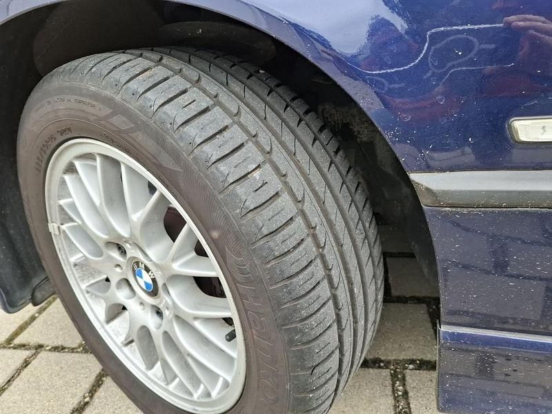 Gebraucht BMW 318 Cabriolet 116 PS (85 kW) 1998 Blau Cabrio