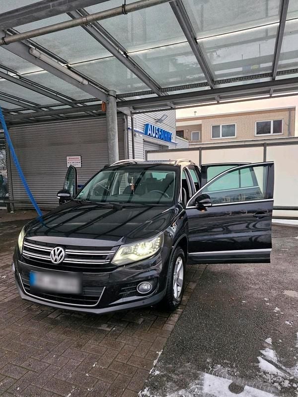 Schwarz Gebraucht 2014 VW Tiguan SUV | 13.800 € (Fairer Preis) - Bild 1/4