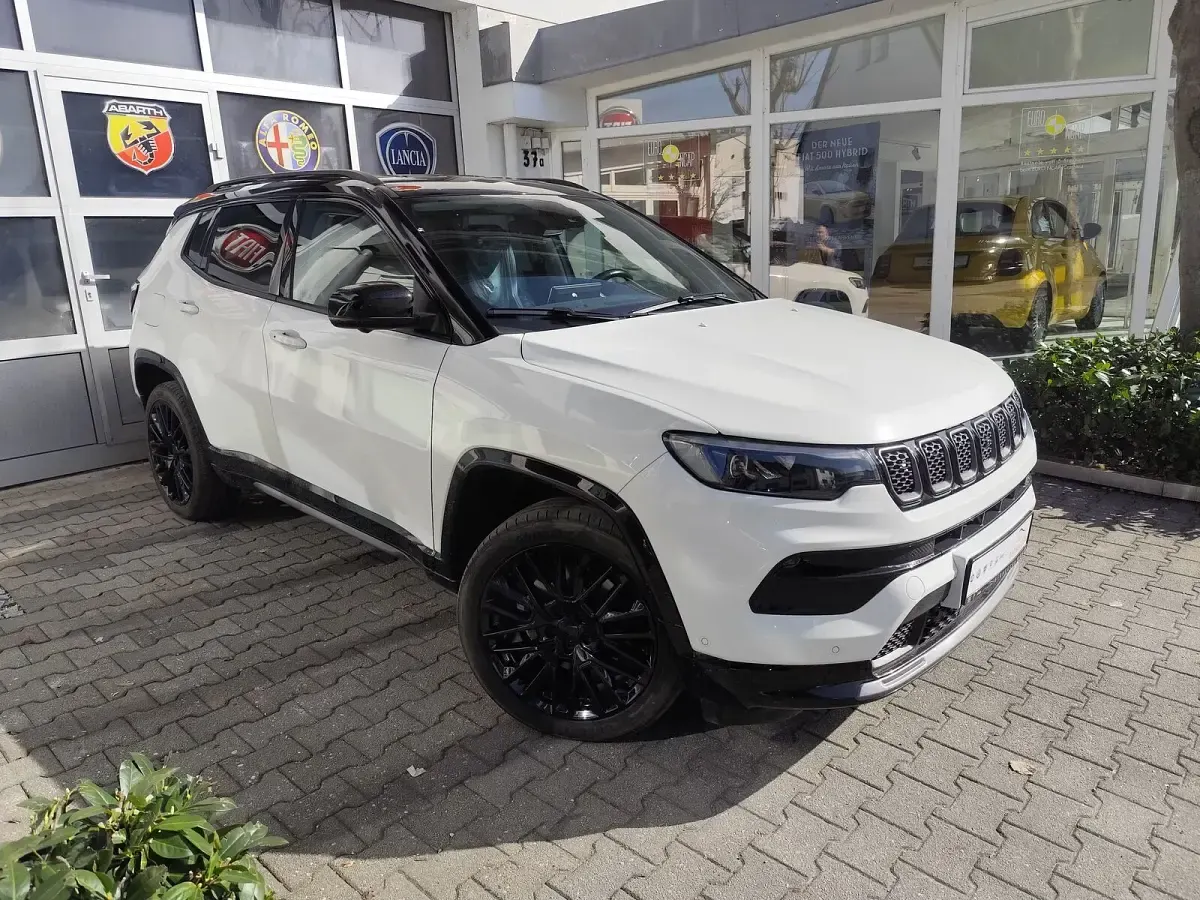 Usado Jeep Compass 241 CV (177 kW) 2023 Blanco SUV