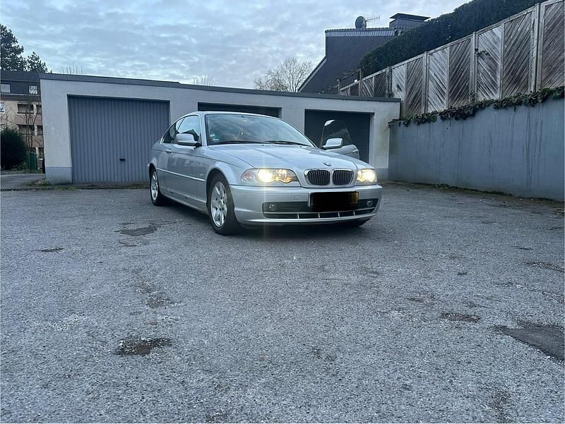 Gebraucht BMW 328 193 PS (141 kW) 1999 Silber Coupé