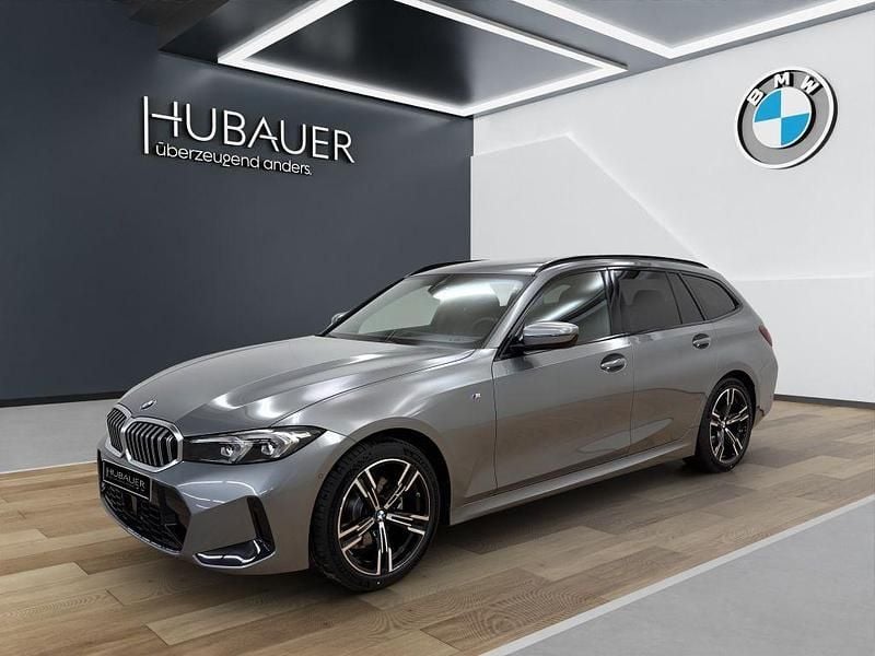 Grau Neu 2025 BMW 320 M Sport Kombi | 50.727 € (Guter Preis) - Bild 1/4