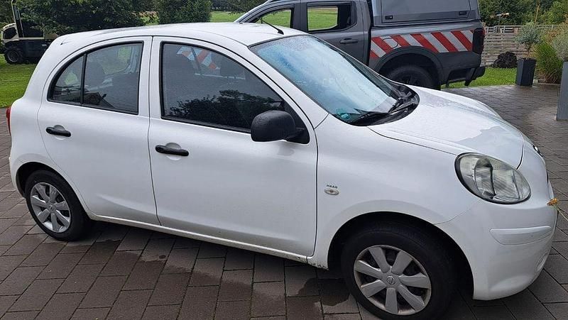 Weiß Gebraucht 2011 Nissan Micra Acenta Kleinwagen | 2.490 € (Guter Preis) - Bild 1/2