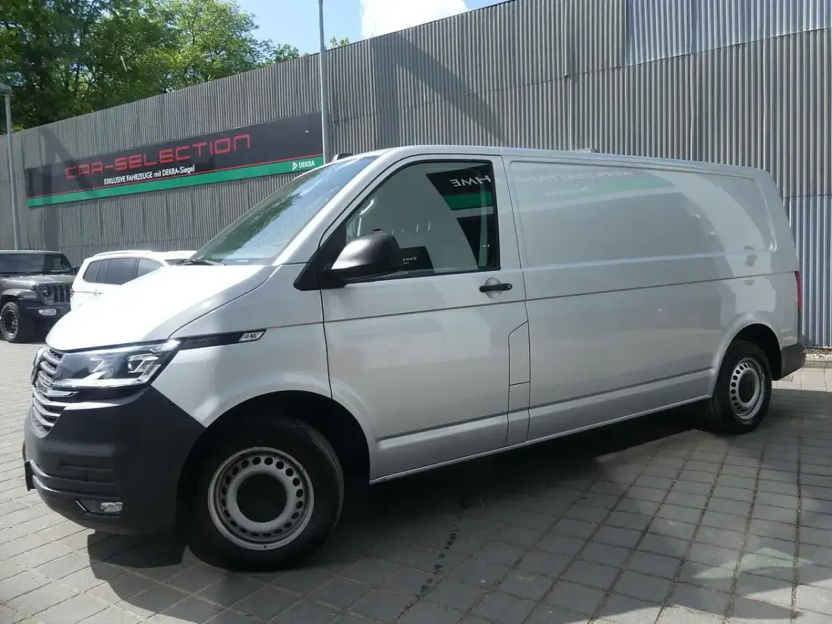 Gebraucht VW Transporter 150 PS (110 kW) 2020 Reflexsilber metallic (metallic) Van