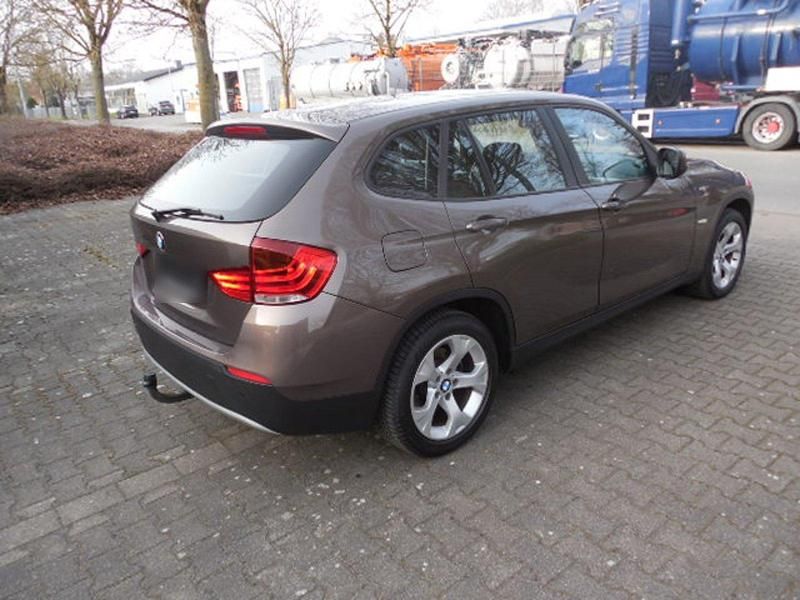 Gebraucht BMW X1 177 PS (130 kW) 2011 Braun SUV