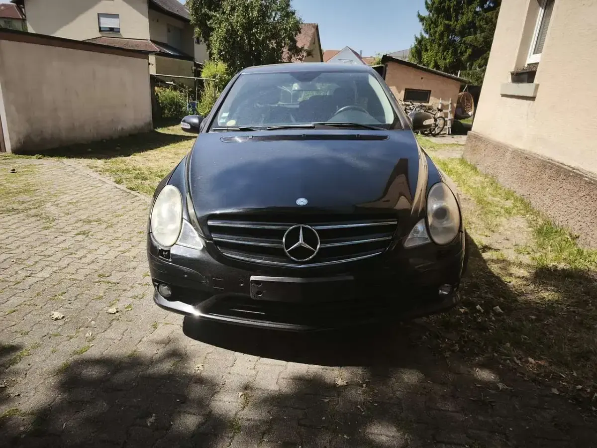 Gebraucht Mercedes R320 224 PS (164 kW) 2010 Schwarz Kombi