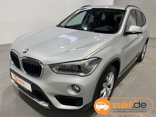 Silber Gebraucht 2019 BMW X1 Sport Line SUV | 20.650 € (Guter Preis) - Bild 1/4