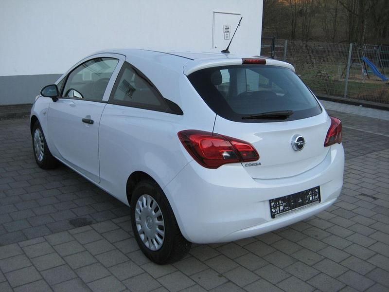 Gebraucht Opel Corsa Selection 69 PS (50 kW) 2017 Weiß Kleinwagen