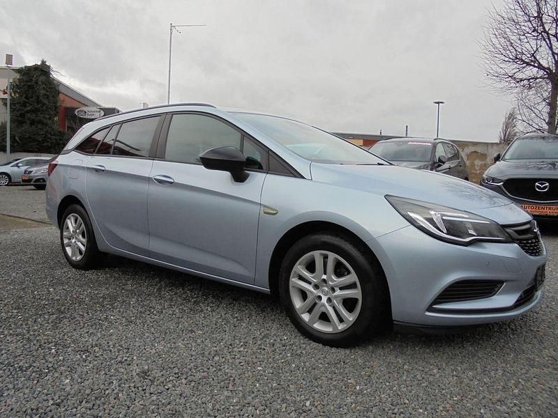Gebraucht Opel Astra 125 PS (91 kW) 2018 Grau Kombi