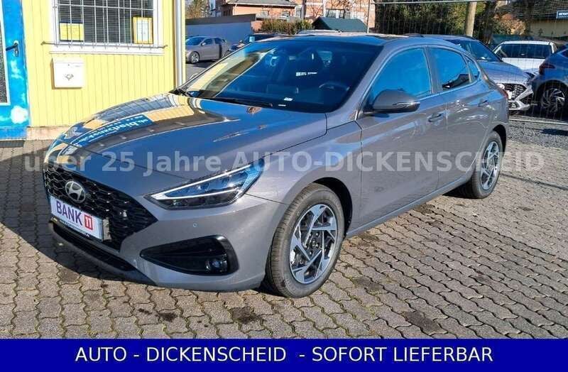 Pe2 ecotronic grey pearl Gebraucht 2024 Hyundai i30 Style Limousine | 24.990 € (Etwas zu teuer) - Bild 1/4