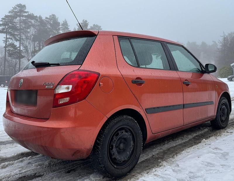 Gebraucht Skoda Fabia 60 PS (44 kW) 2008 Rot Limousine