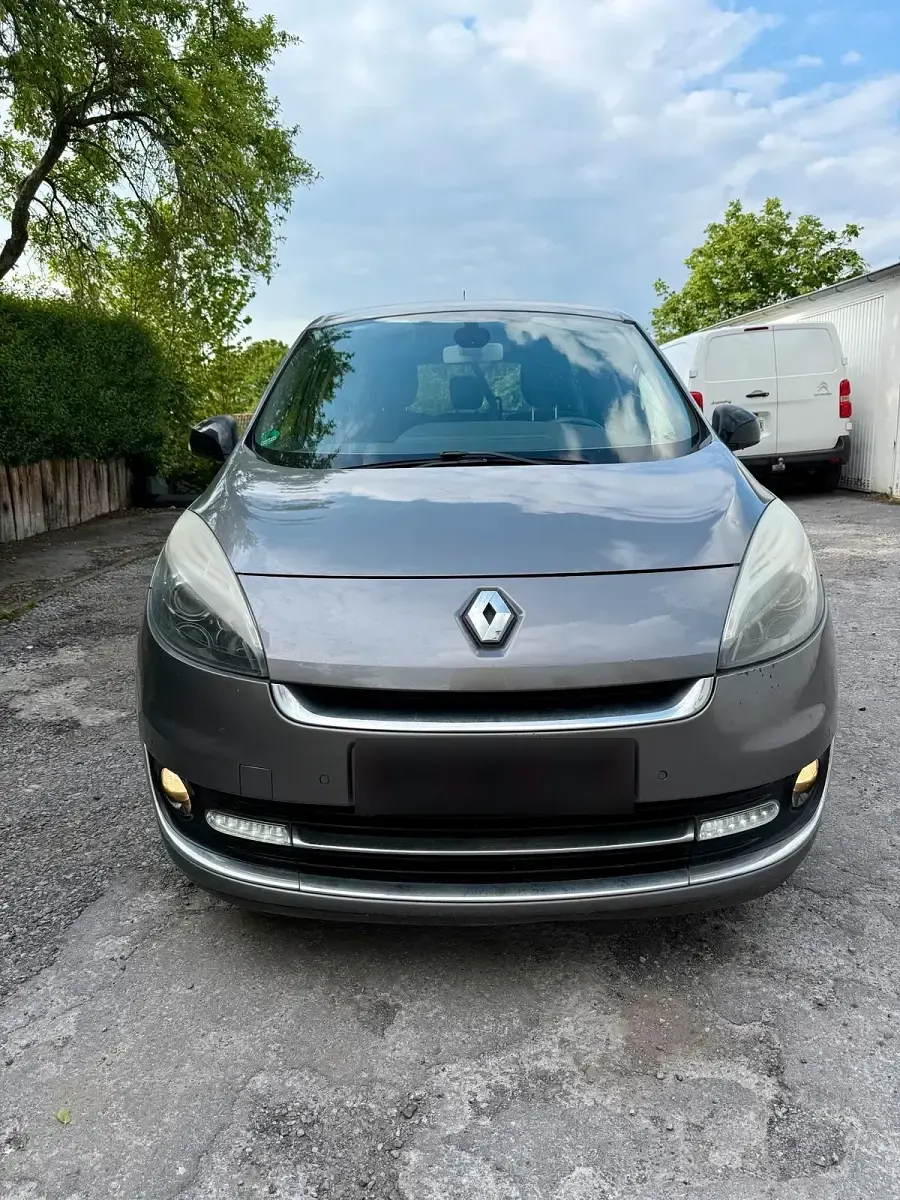Gebraucht Renault Scenic E-Tech Bose Edition 130 PS (95 kW) 2012 Silber Kombi