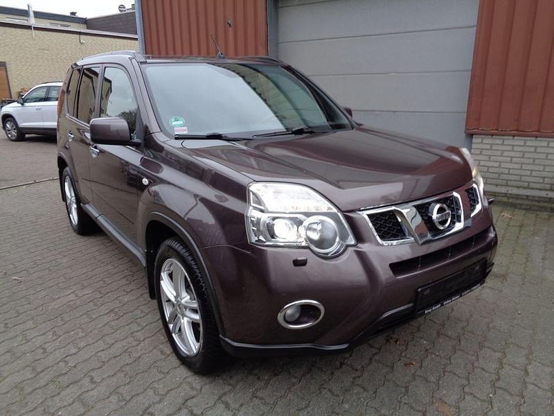 Grau Gebraucht 2010 Nissan X-Trail SUV | 6.990 € (Etwas zu teuer) - Bild 1/4