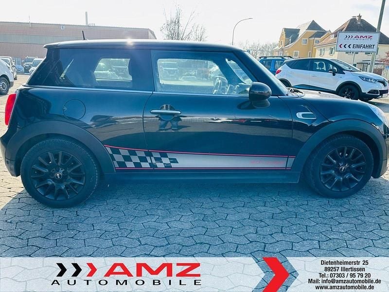 Używany Mini Cooper 136 KM (100 kW) 2014 Czarny Hatchback