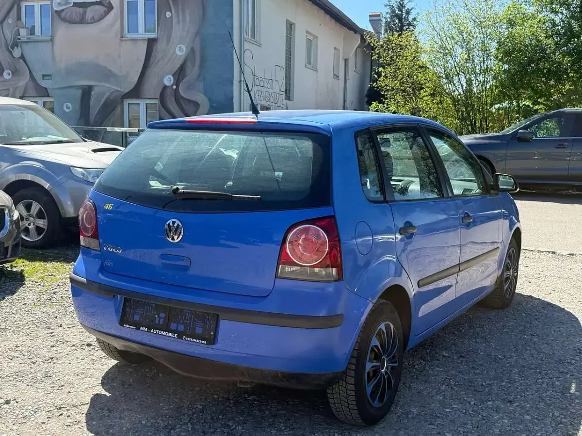 Używany VW Polo Trendline 60 KM (44 kW) 2008 Niebieski Hatchback