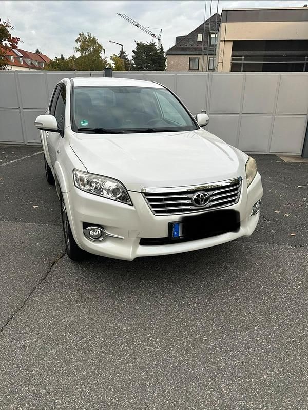 Gebraucht Toyota RAV4 150 PS (110 kW) 2011 Weiß SUV