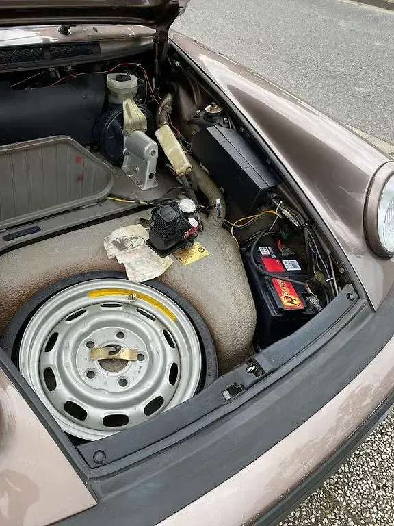Gebraucht Porsche 911 Carrera Cabriolet 231 PS (169 kW) 1983 Braun Cabrio