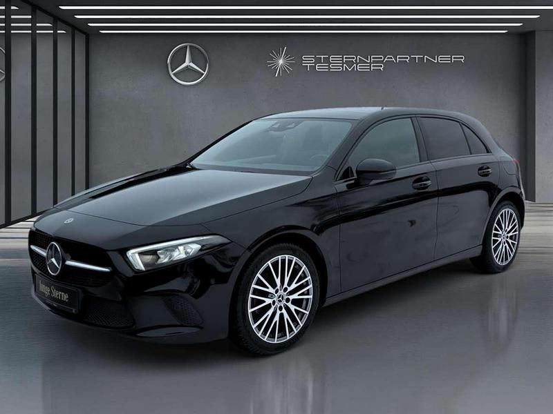 Gebraucht Mercedes A200 Night 150 PS (110 kW) 2022 Schwarz Limousine