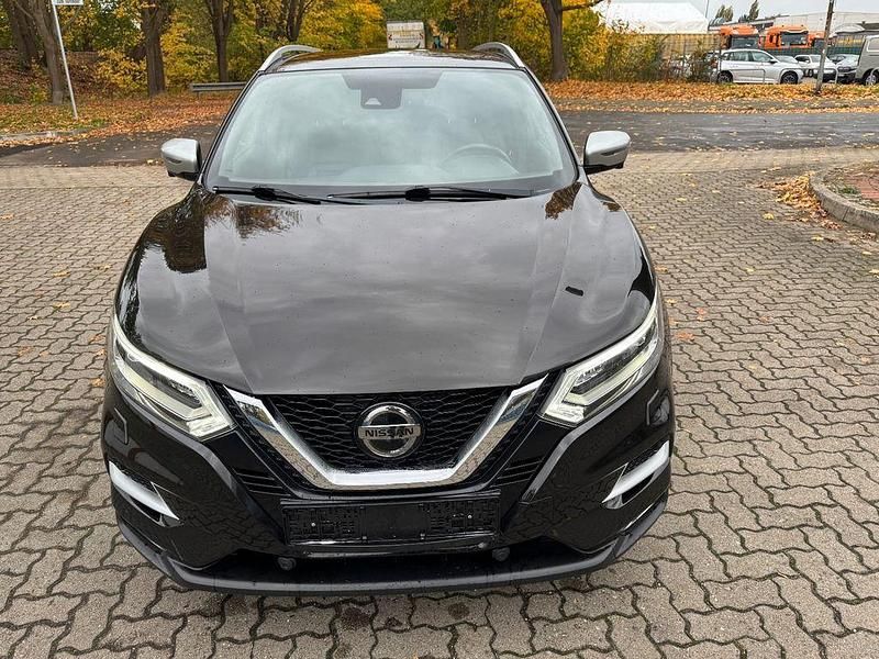 Gebraucht Nissan Qashqai 360º 159 PS (116 kW) 2018 Schwarz SUV