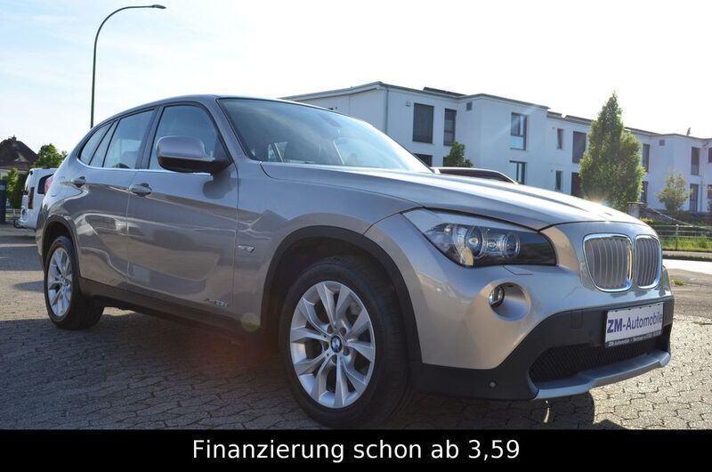 Silber Gebraucht 2010 BMW X1 SUV | 10.999 € (Fairer Preis) - Bild 1/4