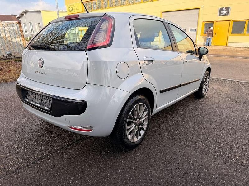 Gebraucht Fiat Punto Evo 69 PS (50 kW) 2011 Grau Kleinwagen
