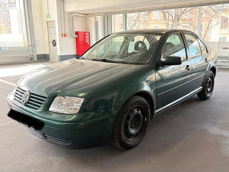 Gebraucht VW Bora 74 PS (54 kW) 1999 Limousine