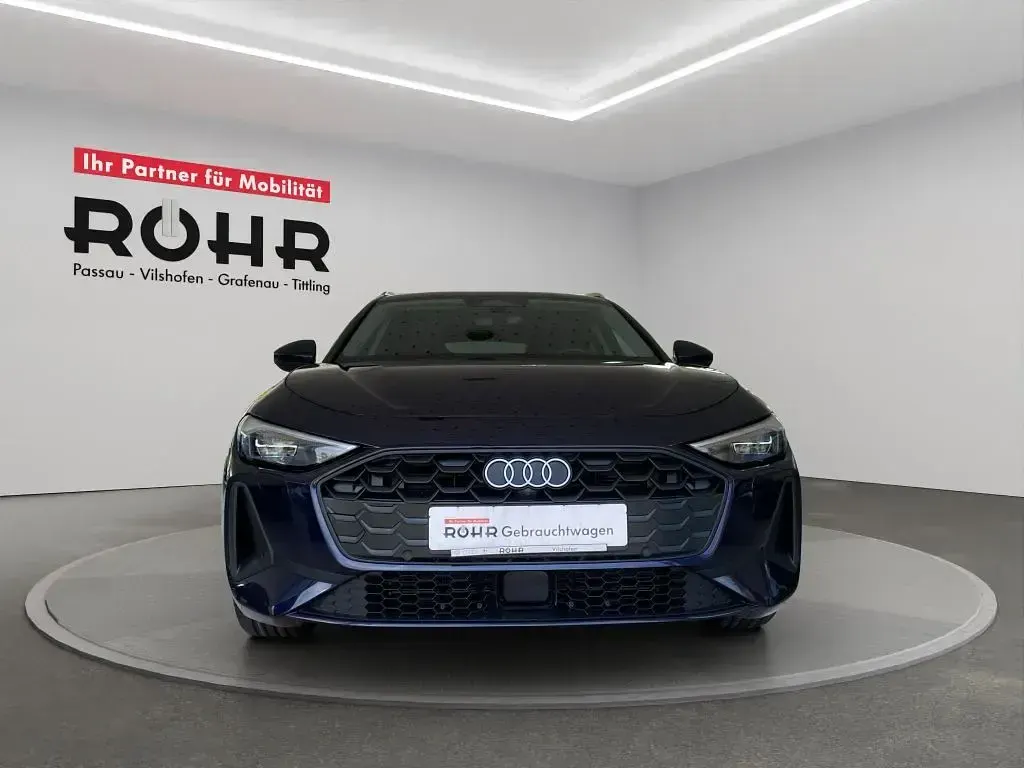 Gebraucht Audi A5 Ambiente 204 PS (150 kW) 2025 Firmamentblau metallic Kombi