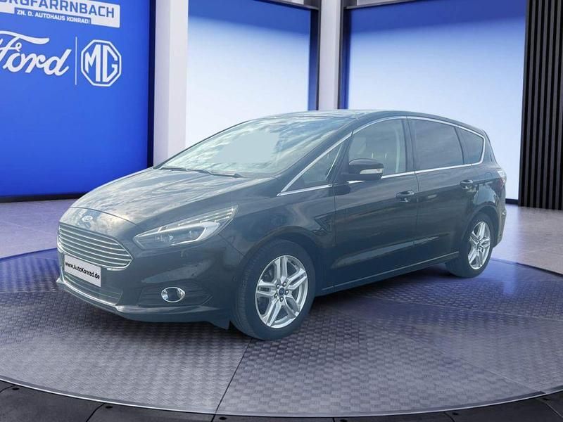Iridium schwarz mica Gebraucht 2017 Ford S-MAX Titanium Van / Kleinbus | 21.990 € (Teuer) - Bild 1/4