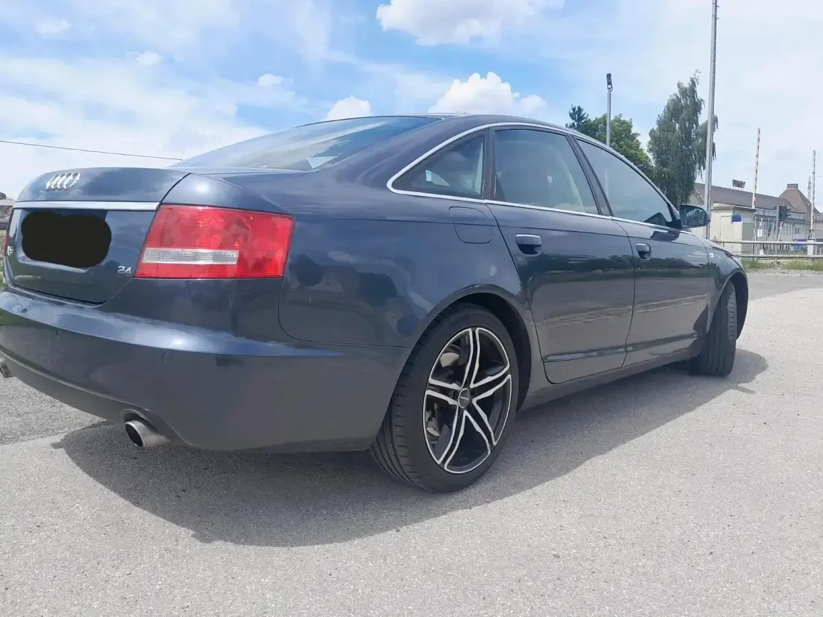 Gebraucht Audi A6 177 PS (130 kW) 2005 Grau Limousine
