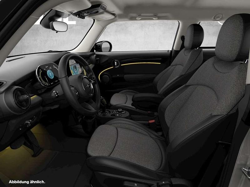 Gebraucht Mini Cooper SE Hatch 135 kW (184 PS) 2022 Melting silver iii Kleinwagen