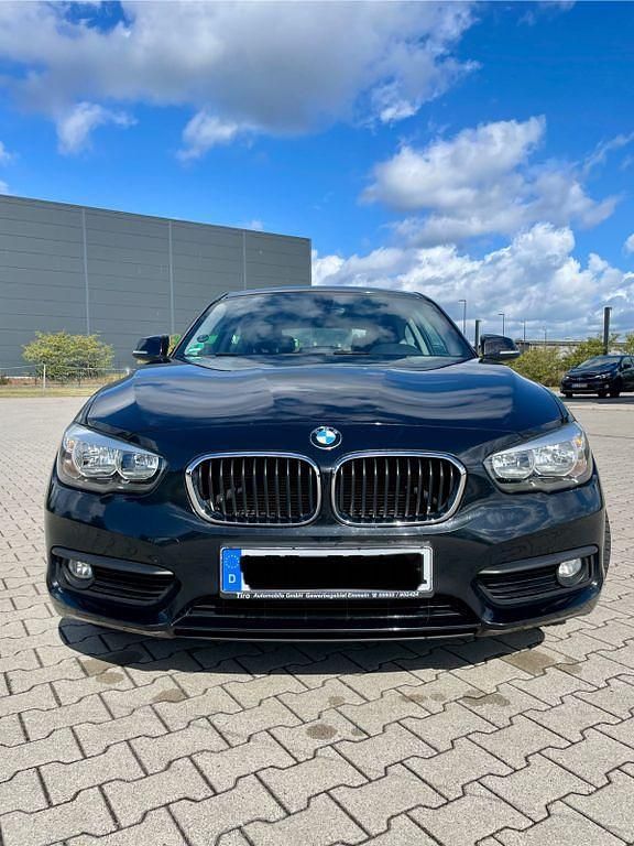 Schwarz Gebraucht 2015 BMW 116 Kleinwagen | 12.300 € (Etwas zu teuer) - Bild 1/4