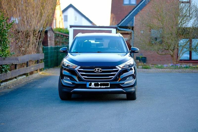 Gebraucht Hyundai Tucson Trend 132 PS (97 kW) 2017 Schwarz SUV