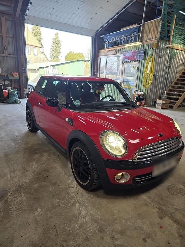 Usata Mini Cooper 120 CV (88 kW) 2007 Rosso Utilitaria