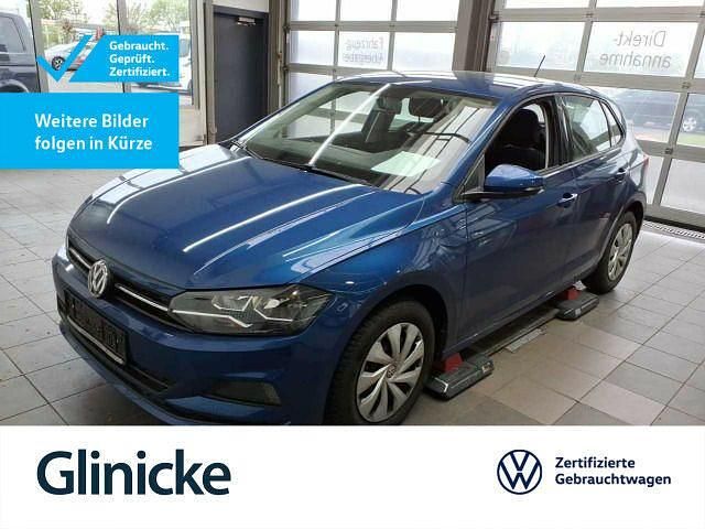 Blau Gebraucht 2018 VW Polo Comfortline Kleinwagen | 12.733 € (Teuer) - Bild 1/2