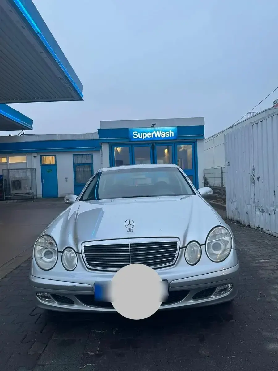 Gebraucht Mercedes E220 150 PS (110 kW) 2003 Grau Limousine