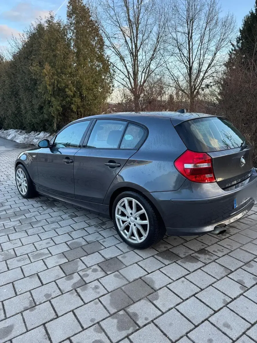 Gebraucht BMW 120 177 PS (130 kW) 2008 Grau Kleinwagen