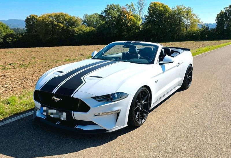 Weiß Gebraucht 2018 Ford Mustang GT Cabrio | 43.500 € - Bild 1/4